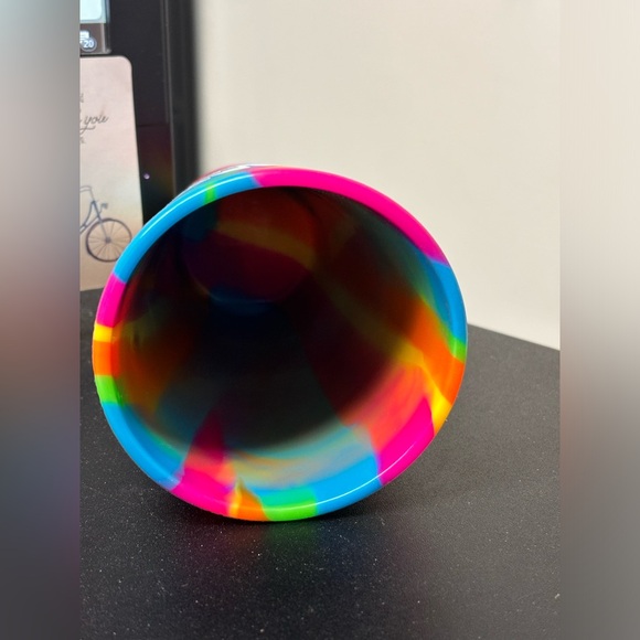 Silipint tie dye silicone cup 22 oz THE HANG OUT Gulf Shores, AL - Picture 5 of 7